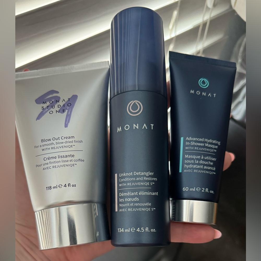 Monat Product Cleanout